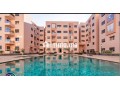 Appartement en location à Hay Mabrouka. 2 belles chambres. Résidence avec concierge, climatisation générale - miniature 1