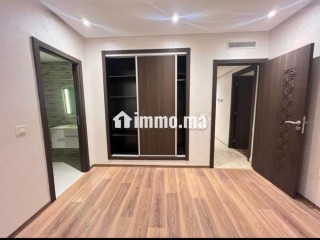 Appartement en location à Hay Mabrouka. 2 belles chambres. Résidence avec concierge, climatisation générale - Appartement à louer - Marrakech