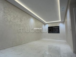 Appartement à vendre ascenseur et sous sol - Appartement à vendre - Meknes