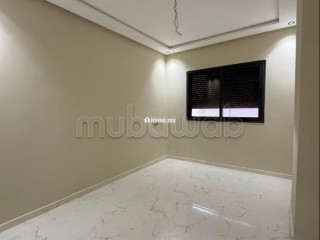 Appartement à vendre ascenseur et sous sol - Appartement à vendre - Meknes