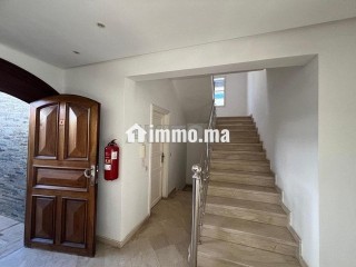 Villa commerciale de 560m2 Au Zénith Sidi Maarouf - Villa à louer - Casablanca