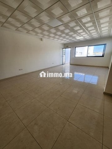 Louer Bureau Façade à 5min de Gare TGV Kénitra - Location Immobilier - Kenitra - photo 1