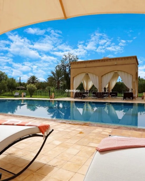 Superbe riad et 7 villas à vendre à Route de Ouarzazate.
Surface 4 hectars, Meublé - Vente Immobilier - Marrakech - photo 1