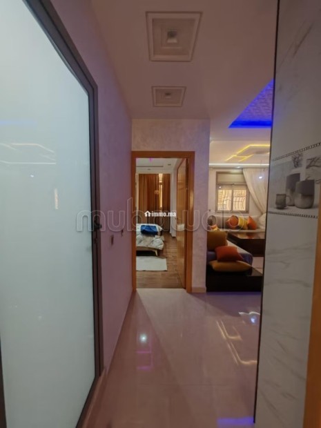 Très bel appartement en location à Cité Adrar.
Superficie 65 m².
Meublé - Location Immobilier - Agadir - photo 4