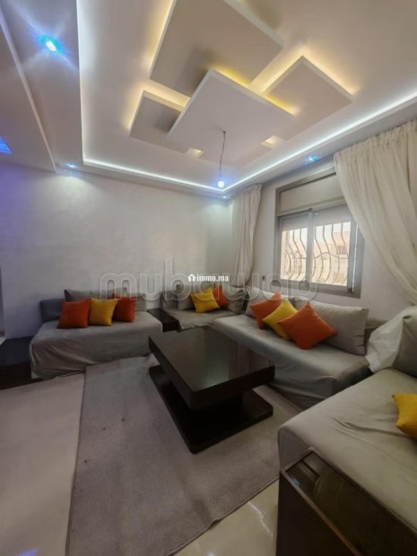 Très bel appartement en location à Cité Adrar.
Superficie 65 m².
Meublé - Location Immobilier - Agadir - photo 5