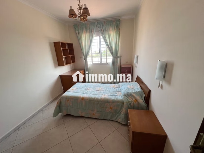 Bel appartement meublé en location à Agdal. 3 chambres agréables. Cheminée et climatisation - Location Immobilier - Rabat - photo 3