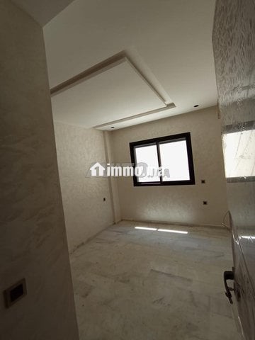 Studio vide avec terrasse 40 m² – Parc - Location Immobilier - Mohammedia - photo 3