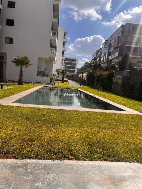 Bel appartement en location à Californie. 1 chambre. Espaces verts et ascenseur - Location Immobilier - Casablanca - photo 1