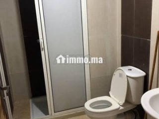 Studio vide à bd mohamed smiha - Appartement à louer - Casablanca
