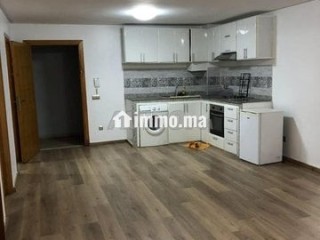 Studio vide à bd mohamed smiha - Appartement à louer - Casablanca