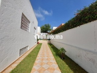 Vente d’une villa de 606 m² - Bir Rami Est - Villa à vendre - Kenitra