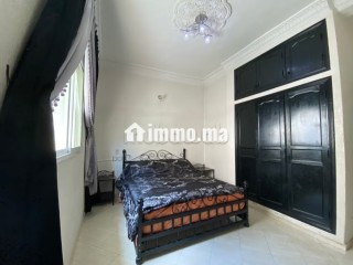 Location d'un appartement à Route se Sefrou. Surface de 90 m². Salon Marocain, sécurité - Appartement à vendre - Fes