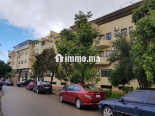 Location saisonnière à Saada. 4 pièces. Système de parabole et salon marocain - Appartement à vendre - Fes