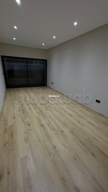 Beaux bureaux à louer à Souissi. 5 chambres agréables. Double vitrage et porte blindée - Location Immobilier - Rabat - photo 8