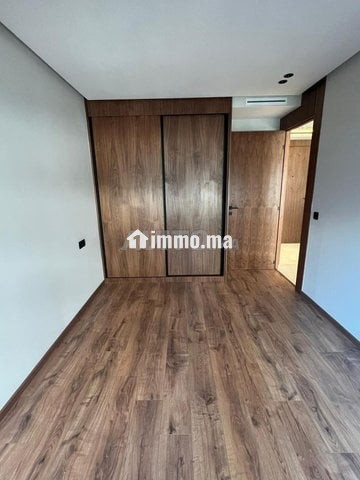 Studio vide neuf sur bvd taddart - Location Immobilier - Casablanca - photo 5