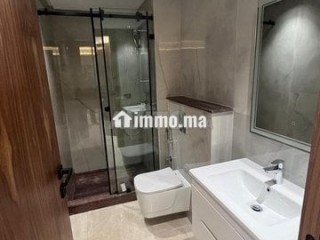 Studio vide neuf sur bvd taddart - Appartement à louer - Casablanca
