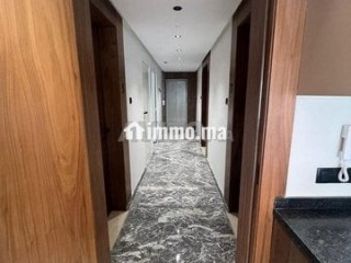 Studio vide neuf sur bvd taddart - Appartement à louer - Casablanca