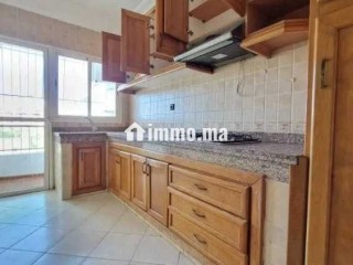 Appartement2 chambres salon vide bourgogne - Appartement à louer - Casablanca