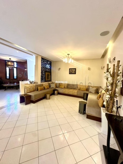 Belle villa à vendre avec jardin - Vente Immobilier - Casablanca - photo 3