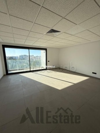 plateaux-de-bureaux-a-louer-ferme-bretonne-big-1