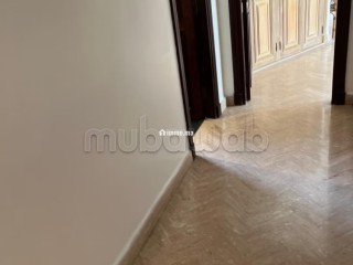 Bel studio vide en location a triangle d’or - Appartement à louer - Casablanca