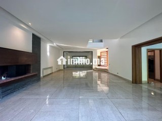 Superbe Villa de luxe au cœur d’Ain Diab - Villa à louer - Casablanca