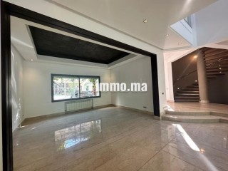 Superbe Villa de luxe au cœur d’Ain Diab - Villa à louer - Casablanca