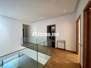 Superbe Villa de luxe au cœur d’Ain Diab - Villa à louer - Casablanca