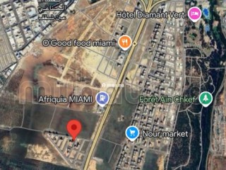 Terrain villa d'angle à Route ain Chkaf.
Superficie 329 m² - Villa à vendre - Fes