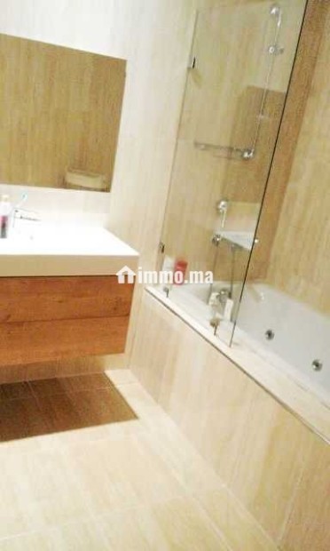Coquette appartement refaite à neuf à Hassan - Location Immobilier - Rabat - photo 3