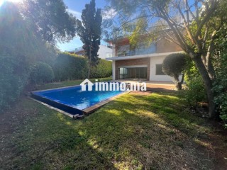 Location villa de haut standing à Ain Diab. 5 grandes pièces. Belle terrasse et jardin - Villa à louer - Casablanca