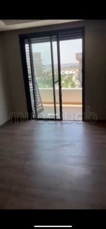 studio-moderne-a-vendre-a-cfc-big-3