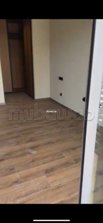 studio-moderne-a-vendre-a-cfc-big-5