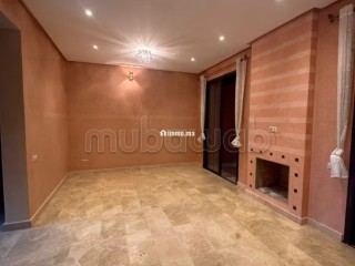 Superbe appartement à louer à Route de l'Ourika.
Surface de 227 m².
Piscine, climatisation - Appartement à louer - Marrakech