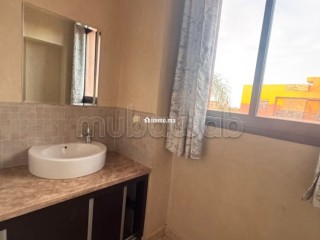 Superbe appartement à louer à Route de l'Ourika.
Surface de 227 m².
Piscine, climatisation - Appartement à louer - Marrakech