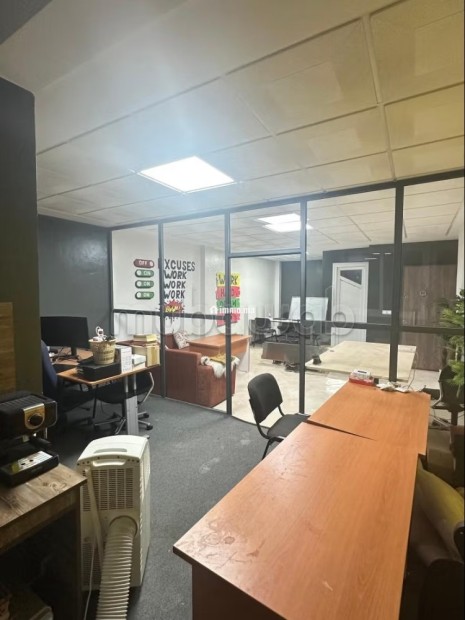 Bureau 46 mètres aménagé à louer - Location Immobilier - Agadir - photo 3
