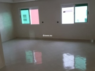 La ville haute a côté mosquée chaabi et pâtisserie noir délice - Appartement à louer - Kenitra