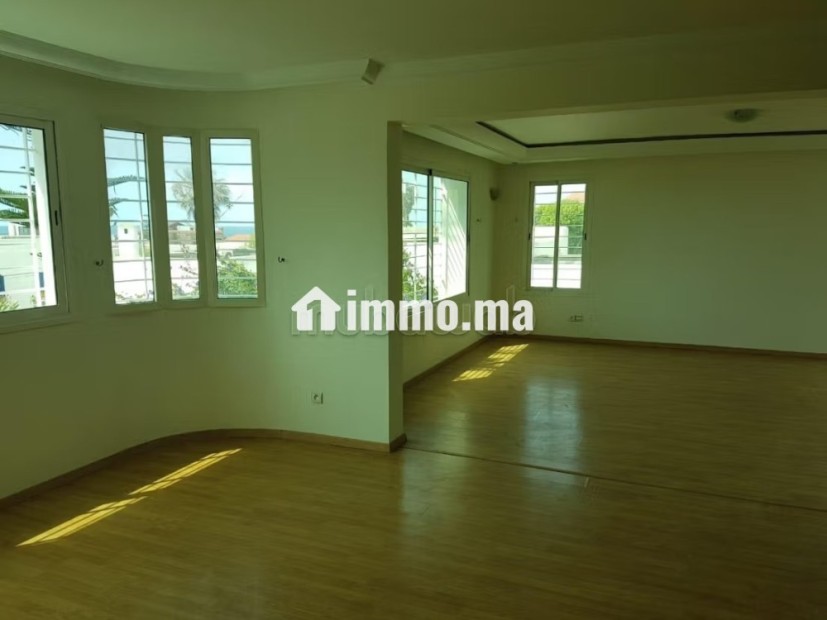 Trés belle villa pour location a Harhoura - Location Immobilier - Harhoura - photo 2