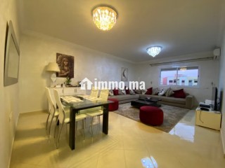 Location d'un appartement en Centre. Superficie 90 m². Salon traditionnel et système d'antenne parabolique - Appartement à vendre - Fes
