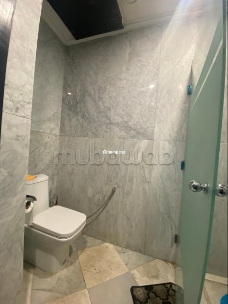 Location d'un appartement à Agdal. Surface totale 90 m². Salon typique marocain, résidence sécurisée - Vente Immobilier - Fes - photo 5