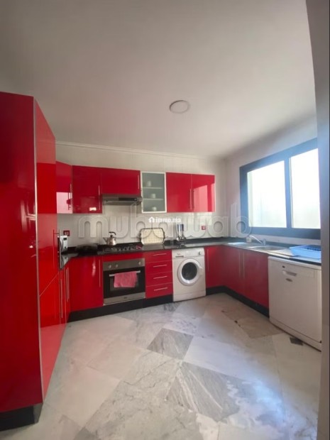 Location d'un appartement à Agdal. Surface totale 90 m². Salon typique marocain, résidence sécurisée - Vente Immobilier - Fes - photo 7