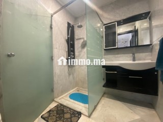 Location d'un appartement à Agdal. Surface totale 90 m². Salon typique marocain, résidence sécurisée - Appartement à vendre - Fes