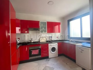 Location d'un appartement à Agdal. Surface totale 90 m². Salon typique marocain, résidence sécurisée - Appartement à vendre - Fes