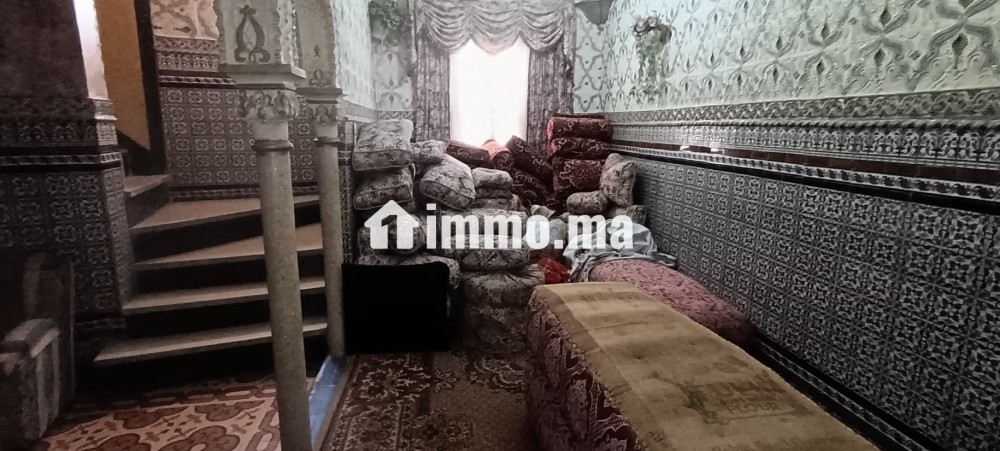 Très beau riad à vendre à Médina. 2 pièces. Salon Marocain et antenne parabolique - Vente Immobilier - Tanger - photo 4