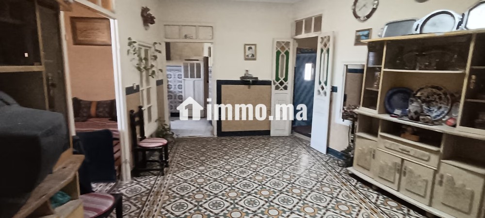 Très beau riad à vendre à Médina. 2 pièces. Salon Marocain et antenne parabolique - Vente Immobilier - Tanger - photo 5