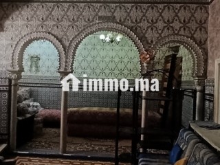 Très beau riad à vendre à Médina. 2 pièces. Salon Marocain et antenne parabolique - Villa à vendre - Tanger