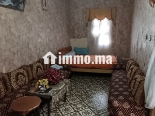 Très beau riad à vendre à Médina. 2 pièces. Salon Marocain et antenne parabolique - Villa à vendre - Tanger