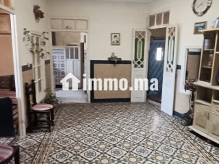 Très beau riad à vendre à Médina. 2 pièces. Salon Marocain et antenne parabolique - Villa à vendre - Tanger