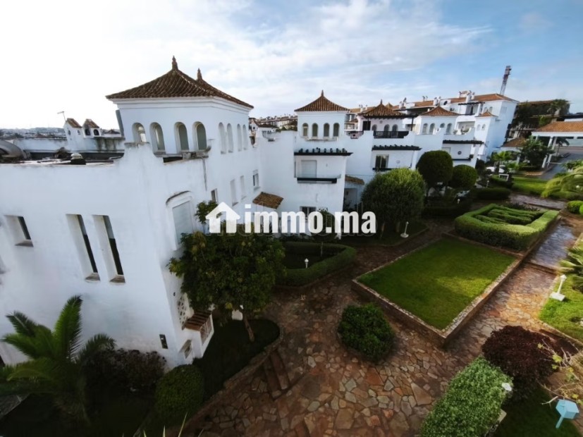 Location villa haut standing vide ou meublée - Location Immobilier - Dar Bouazza - photo 1