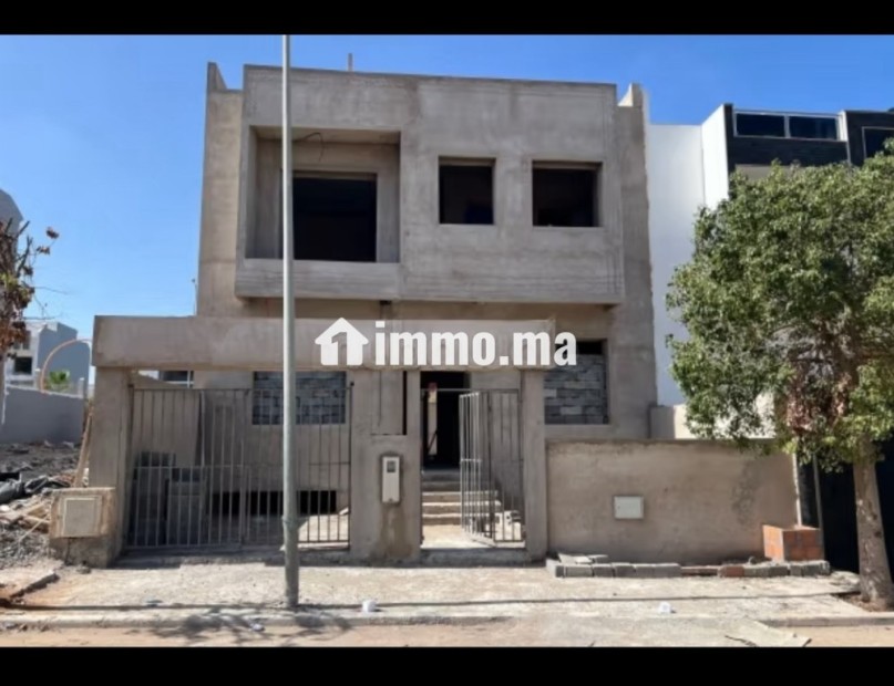 Villa semi fini à vendre - Vente Immobilier - Casablanca - photo 1